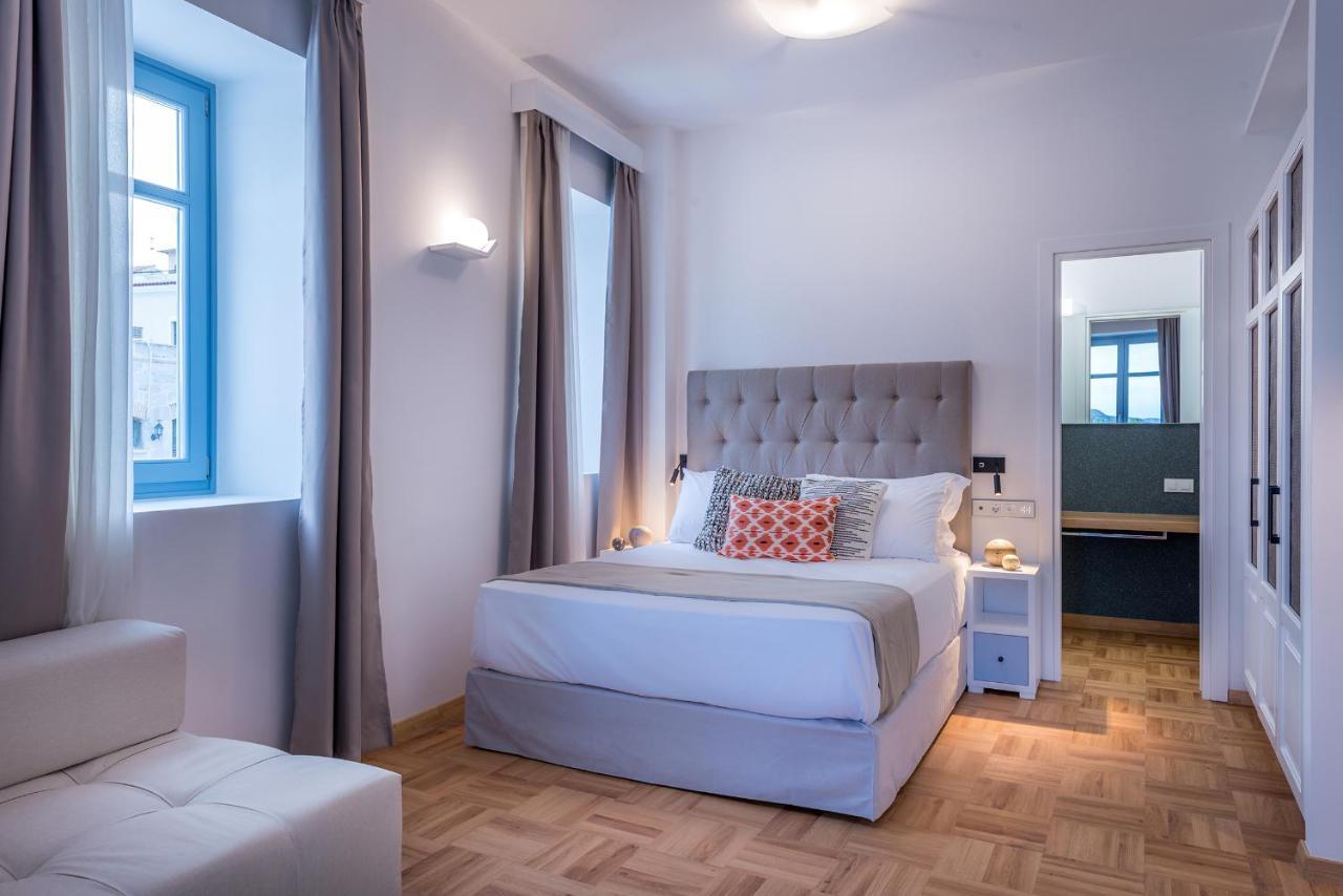 ארמופוליס Shapes Luxury Suites מראה חיצוני תמונה